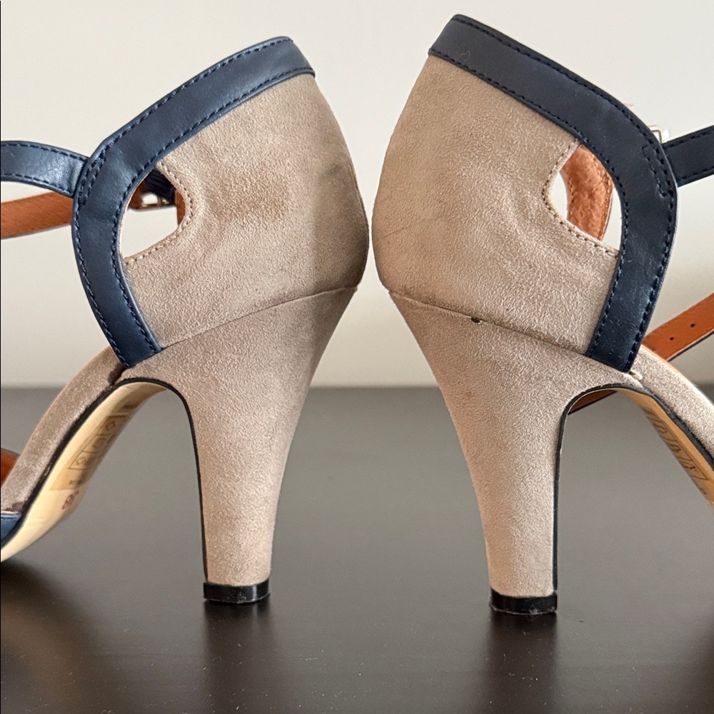 Chelsea Crew Grey and Navy Heels - Picture 4 of 10